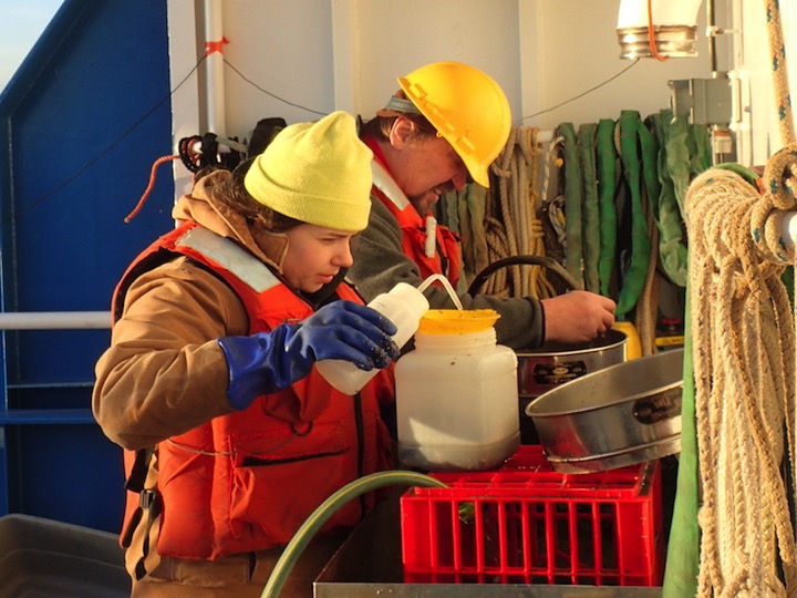 PI Roman and Courtney sieving